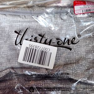 Modern tolierty bag thirty one